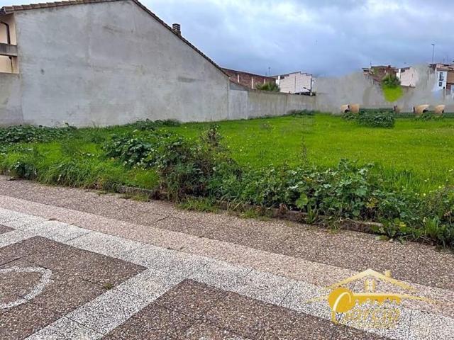 Terreno en venta en Calamonte, Avenida Extremadura, 06810 photo 0