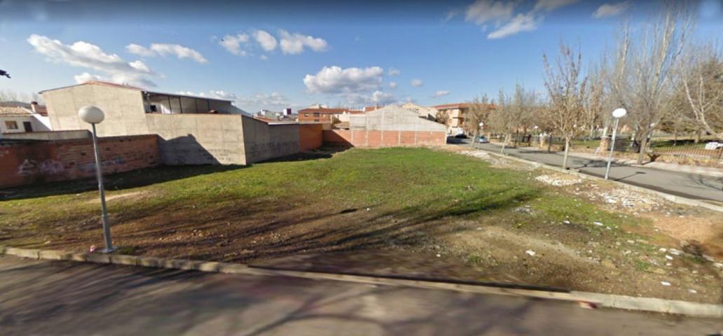 Parcela en venta en Piedrabuena, Piedrabuena photo 0