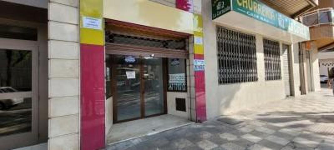 Local comercial en venta en Albacete, Feria photo 0