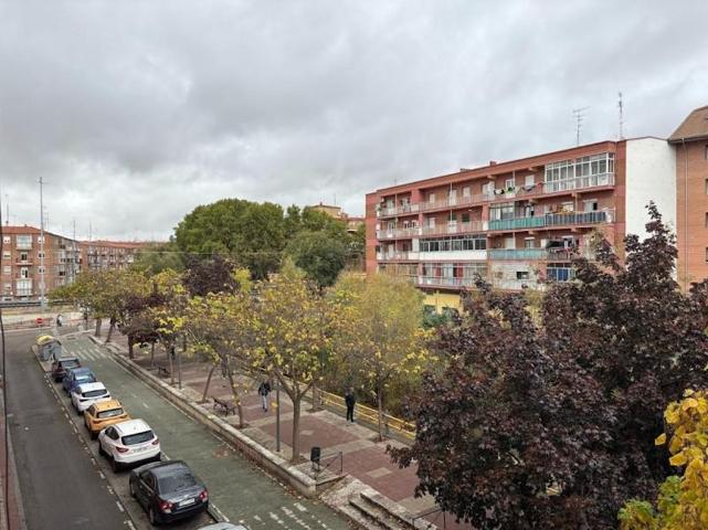 Piso en venta en Valladolid, La Pilarica photo 0