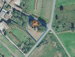 Parcela en venta en Teo photo 0