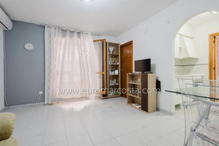 Apartamento en venta en Torrevieja photo 0