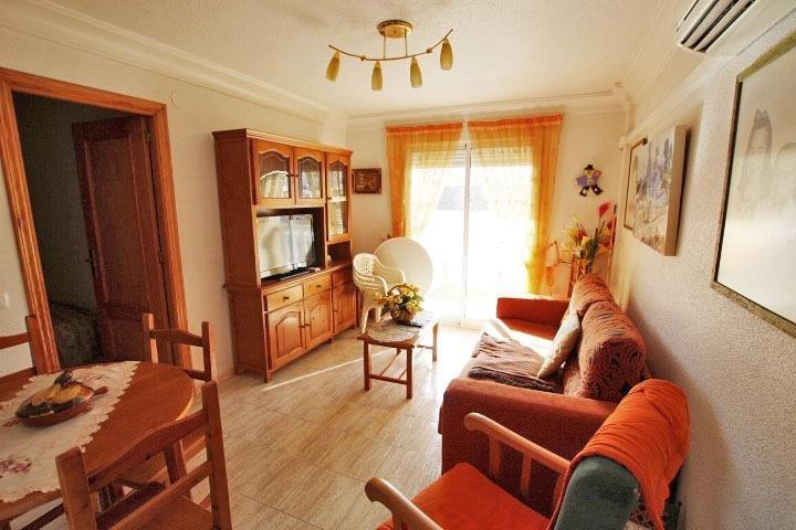 Apartamento en venta en Guardamar del Segura photo 0