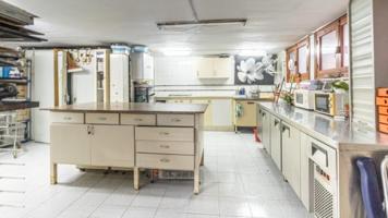 Local comercial en venta en Pego photo 0