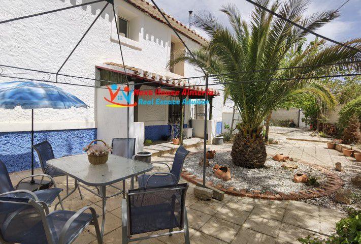 Casa con terreno en venta en Cúllar, Tarifa photo 0