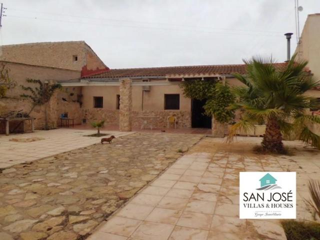 Casa en venta en Pinoso, Caballusa photo 0