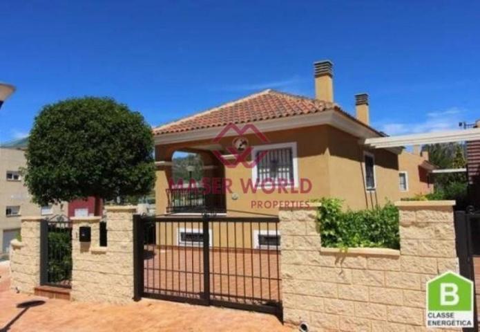 Chalet en venta en La Romana, LA ROMANA photo 0