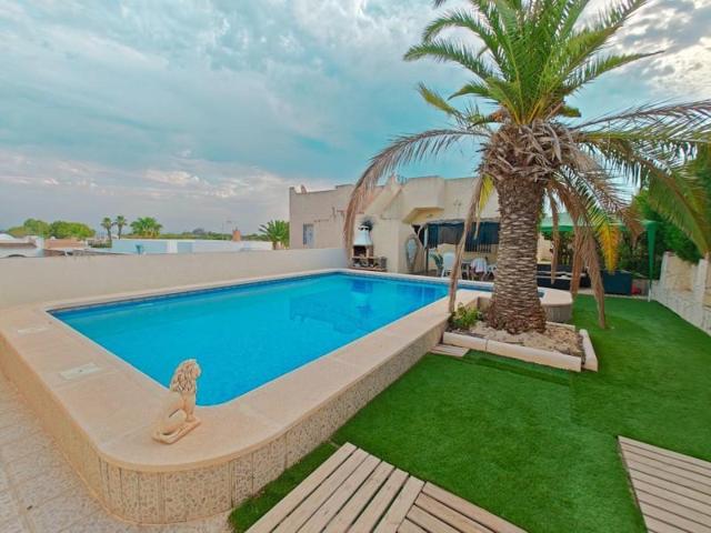 Adosada en venta en Orihuela, Urbanización Perla del Mar photo 0