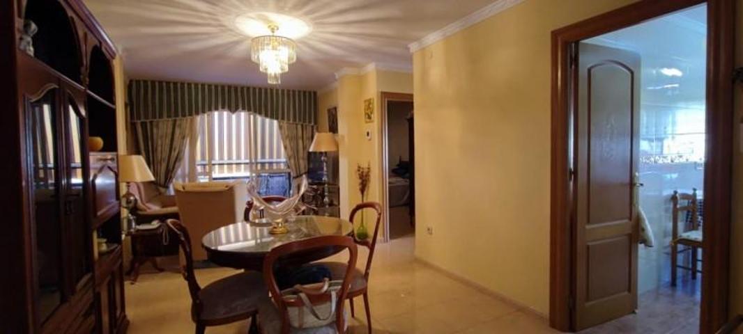 Piso en alquiler en Benalmádena, Avenida Salvador Vicente, 29631 photo 0