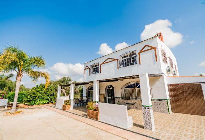 Chalet en alquiler en Alhaurín el Grande, Zona rural photo 0