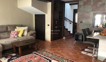 Casa con terreno en alquiler en Guía de Isora photo 0