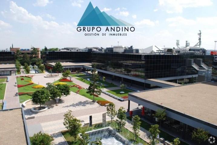 Local comercial en alquiler en San Fernando de Henares photo 0