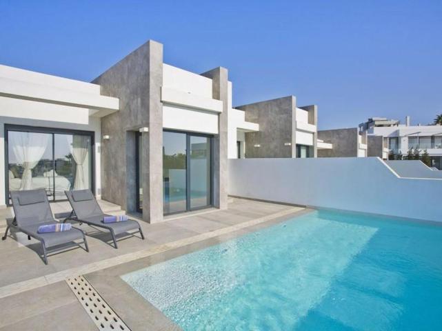 Adosada en alquiler en Marbella, Marbella Este - Artola photo 0