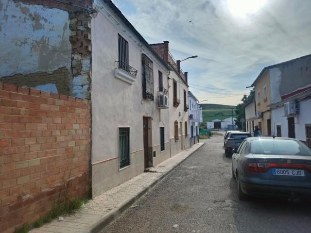 Chalet en venta en Mengibar, Mengibar photo 0