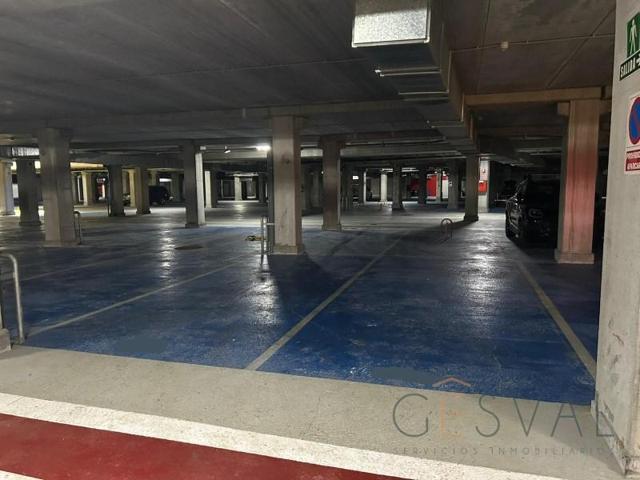 Parking en venta en Naut Aran photo 0