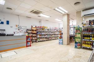 Local comercial en venta en Xirivella, Xirivella photo 0