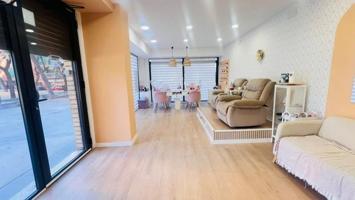Local comercial en venta en Badalona, Lloreda photo 0