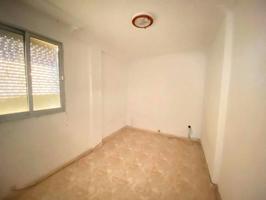 Piso en venta en Dos Hermanas, Calle Rosa, 41701 photo 0