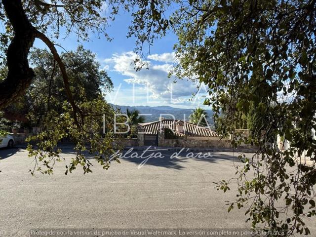 Terreno en venta en Santa Cristina d'Aro photo 0