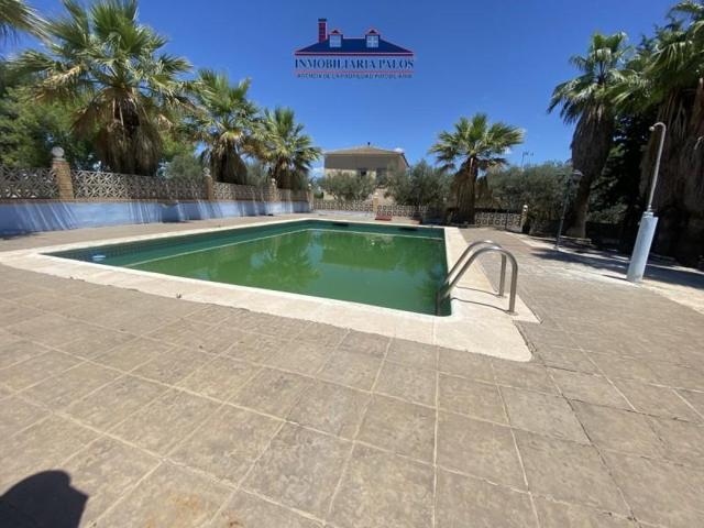 Chalet en venta en Puente Genil, Los Arenales photo 0