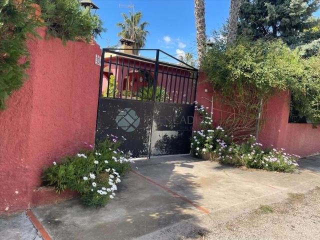 Chalet en venta en Olocau, Olocau photo 0