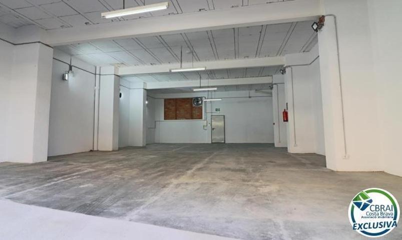Local comercial en venta en Figueres, Centre photo 0