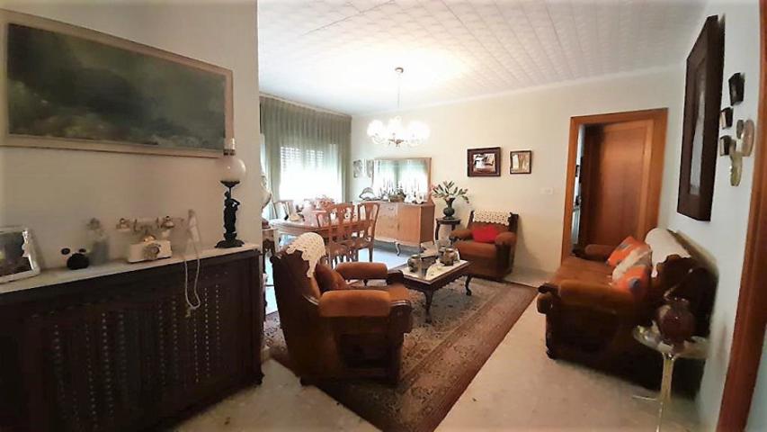 Casa en venta en La Roda, Centro photo 0