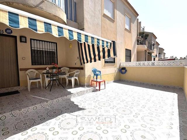 Bungalow en venta en Torrevieja photo 0