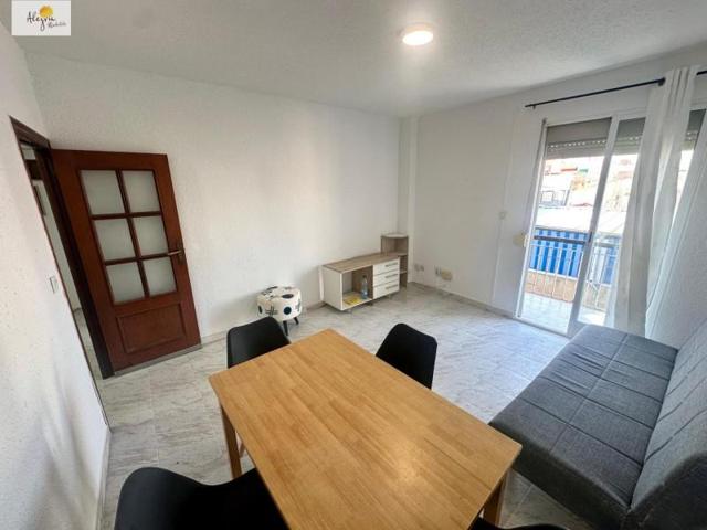 Apartamento en venta en Alicante, San Gabriel photo 0