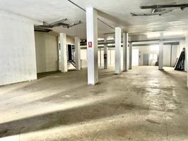 Local comercial en venta en Elche, Carrus photo 0