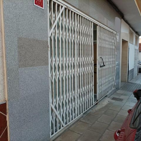 Local comercial en venta en Águilas, Avenida Juan Carlos I photo 0