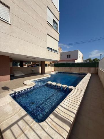 Apartamento en venta en Torrevieja, Nueva Torrevieja photo 0