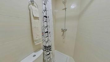 Planta baja en venta en Barcelona, Bon Pastor photo 0