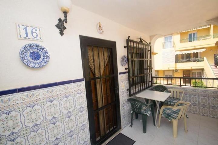Apartamento en venta en Torrevieja, La Veleta photo 0