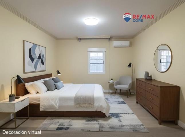 Adosada en venta en Los Santos de Maimona, Extremadura photo 0