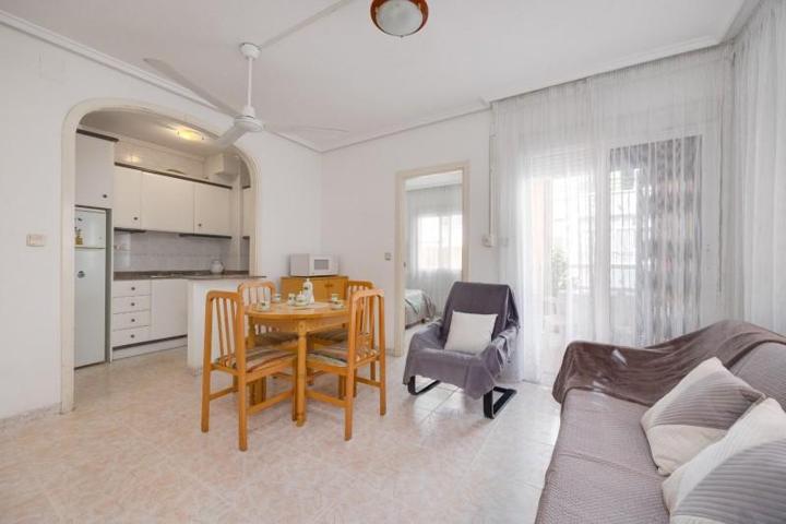 Apartamento en venta en Torrevieja, Playa del cura photo 0
