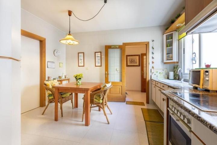 Piso en venta en Ponferrada, Alta photo 0