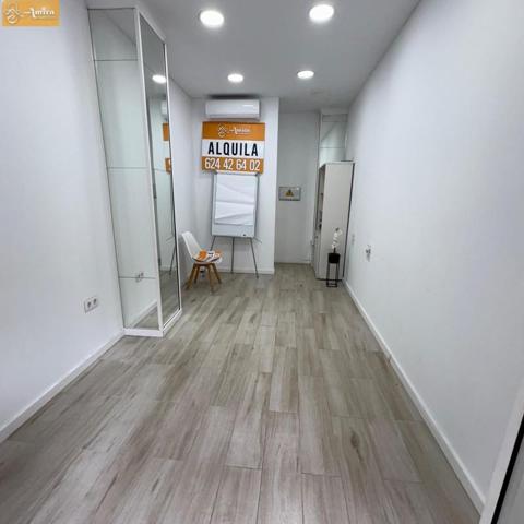 Local comercial en venta en Málaga, Carretera de Cádiz photo 0