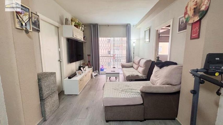 Piso en venta en Málaga, Mangas Verdes - Las Flores photo 0