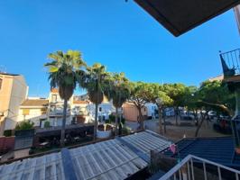 Piso en venta en Pineda de Mar, Al lado del mar photo 0