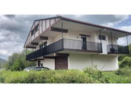Chalet en venta en Arruazu photo 0