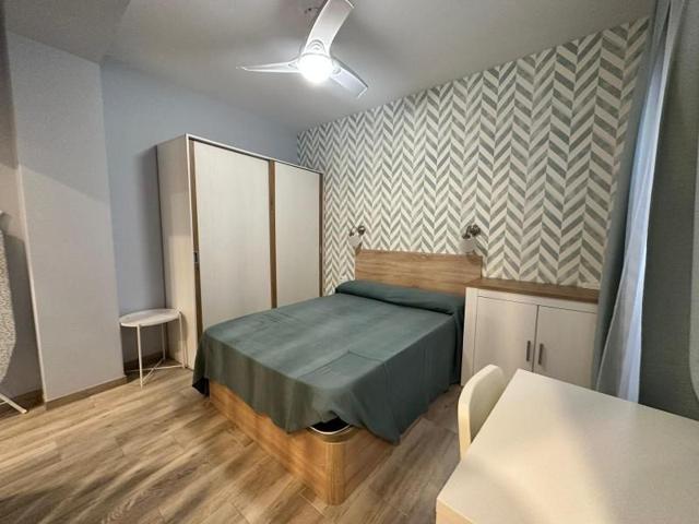 Piso en venta en Alicante, Carolinas bajas photo 0