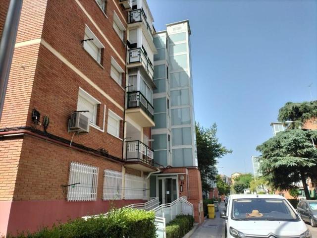 Piso en venta en Madrid, Águilas photo 0
