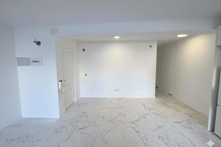 Piso en venta en Torrevieja, Centro - Muelle Pesquero photo 0