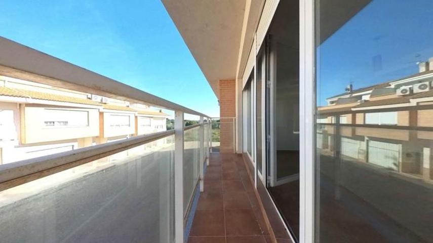 Chalet en venta en Chiva, Calle Salvador Redondo, 14, 46370 photo 0