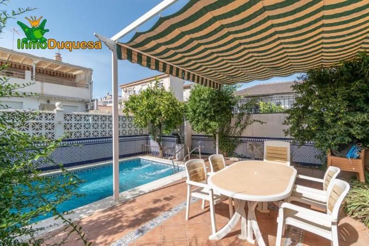 Adosada en venta en Cúllar Vega photo 0