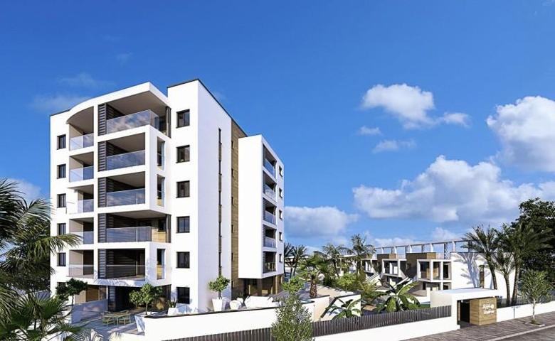 Apartamento en venta en Pilar de la Horadada, Mil Palmeras photo 0