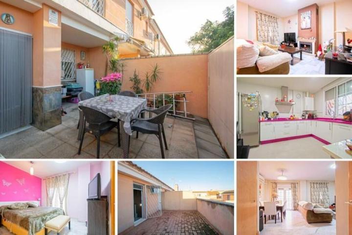 Adosada en venta en Dos Hermanas photo 0