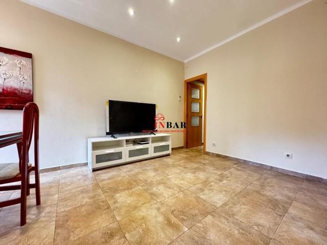 Piso en venta en Barcelona, El Clot photo 0
