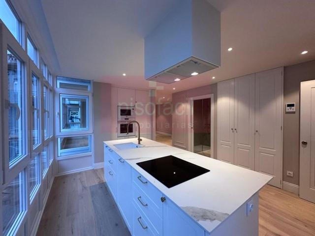 Piso en venta en Lugo photo 0